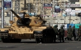 Ai Cập cho tổng thống triển khai quân đội trên phố