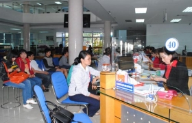 Các ngân hàng trên địa bàn tỉnh: Nhộn nhịp giao dịch đầu năm mới