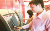 Nhiều ngân hàng chưa thu phí ATM