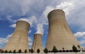 U.S. warns Iran of more "isolation" in nuclear dispute