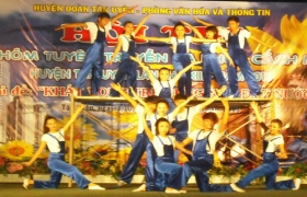 新渊县各地举办了2013年第十三次“宣传革命歌曲文艺比赛”活动