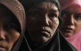 Indonesia quyết loại bỏ hình phạt ném đá đến chết
