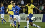Giao hữu bóng đã quốc tế: Brazil 2 - 2 Italia