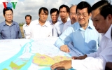 Chủ tịch nước đi thực địa biến đổi khí hậu ở Tiền Giang