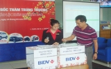 BIDV Chi nhánh Bình Dương tổ chức bốc thăm chương trình tiết kiệm dự thưởng “Lộc xuân may mắn 2013”