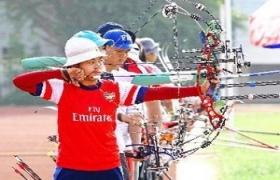越南全国130名选手参加2013年第16届国家射箭杯