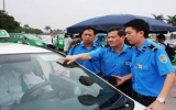 Hanoi sets up taxi hotline for ripped off tourists