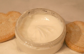 Tự chế kem dưỡng da từ cacao