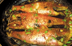 Cá phèn kho