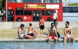 Gần 800 người chết do nắng nóng tại Anh