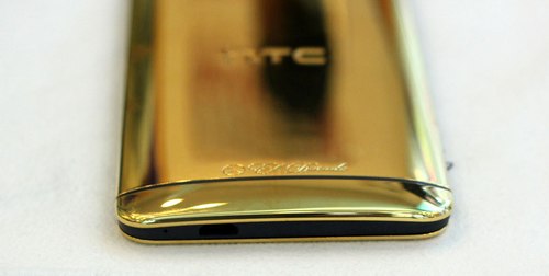 HTC-One-gold-7.jpg