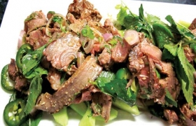 Gỏi bắp bò Thái cay