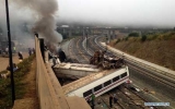 Spanish train driver found on phone at time of derailment