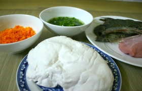 Giòn dẻo bánh ít ram xứ Huế