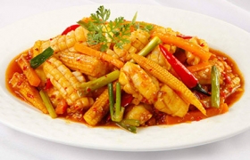 Bắp non xào mực cay