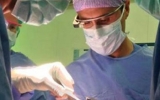 Dutch hospital uses Google Glass during jaw operation