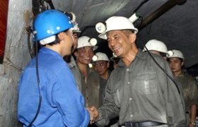 Cán bộ công đoàn phải thở hơi thở của người lao động