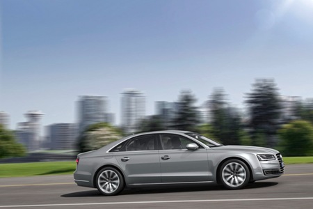 Xem hình ảnh xe Audi S8 phiên bản mới 2014