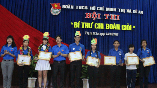 Thị đoàn Dĩ An: Tổ chức hội thi Bí thư Chi đoàn giỏi năm 2013