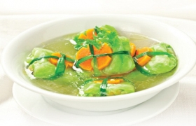 Ngọt ngào canh bắp cải gói thịt