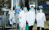 Phó Thủ tướng Hoàng Trung Hải cắt băng khánh thành siêu Nhà máy sản xuất sữa nước của Vinamilk tại Bình Dương