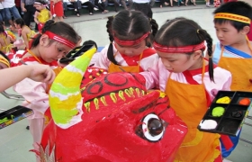 2013年中秋圆月晚会在河内举行