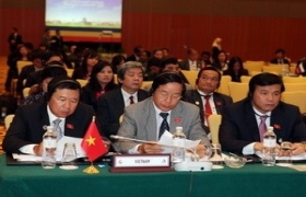 东盟各国议会间大会第34届年会闭幕