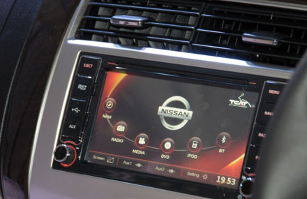Nissan ra mắt phiên bản nâng cấp của Grand Livina.