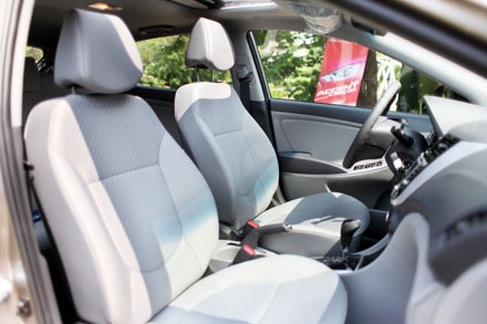 Hyundai Accent hatchback có giá bán 569 triệu đồng