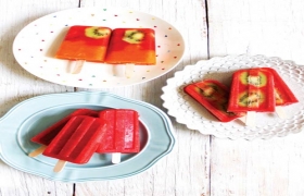 Làm kem kiwi dâu tây