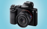 Sony trình làng máy ảnh không gương lật Full-Frame đầu tiên trên thế giới