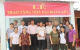UBND phường Hiệp Thành (TP.TDM): Trao tặng 2 căn nhà Đại đoàn kết cho người nghèo