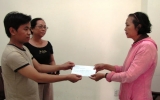 Công ty TNHH Linh Nga giúp đỡ bà Phạm Bích Thủy có hoàn cảnh khó khăn