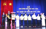 ROHTO-MENTHOLATUM（越南）公司向平阳卫生高等学校的贫困优秀大学生赠送奖学金