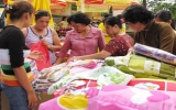 Many businesses join in plan on 2014 Tet market stability