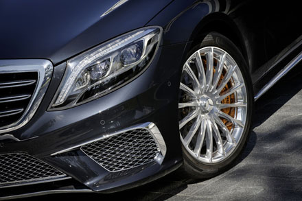 S65 AMG 2015 chính thức xuất hiện