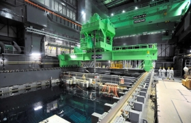 Bắt đầu di dời thanh nhiên liệu ở nhà máy Fukushima