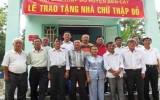 Hội Chữ thập đỏ tỉnh: Trao tặng 32 nhà chữ thập đỏ cho hộnghèo