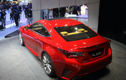 Lexus RC lần đầu tiên ra mắt trên thế giới
