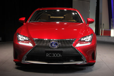 Lexus RC lần đầu tiên ra mắt trên thế giới