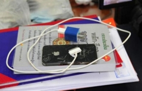 Thêm một nạn nhân tử vong vì sử dụng iPhone khi đang sạc