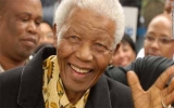 Anti-apartheid hero Nelson Mandela dies aged 95