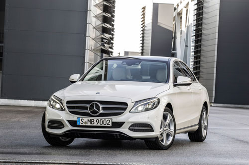 2015-Mercedes-C-Class-44-3-3385-13872460