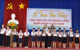TX.Thuận An: Trao 206 phần học bổng cho học sinh nghèo hiếu học