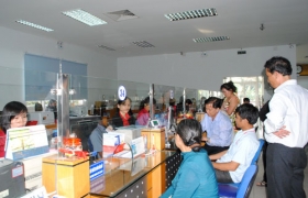 Hệ thống ngân hàng:  Tăng cường phục vụ nhu cầu giao dịch cuối năm