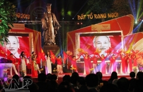 2014年故乡之春文艺晚会：欢迎越侨同胞回国过年