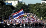 Đánh bom người biểu tình Thái, 30 người bị thương