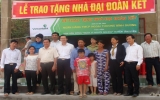 Vietcombank Bình Dương:  Trao nhà Đại đoàn kết và tặng quà Tết Giáp Ngọ