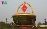 Giant flower basket sets Vietnamese record