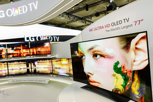 LG chuẩn bị đưa về Việt Nam TV OLED cong với màn hình Ultra HD lên tới 77 inch.